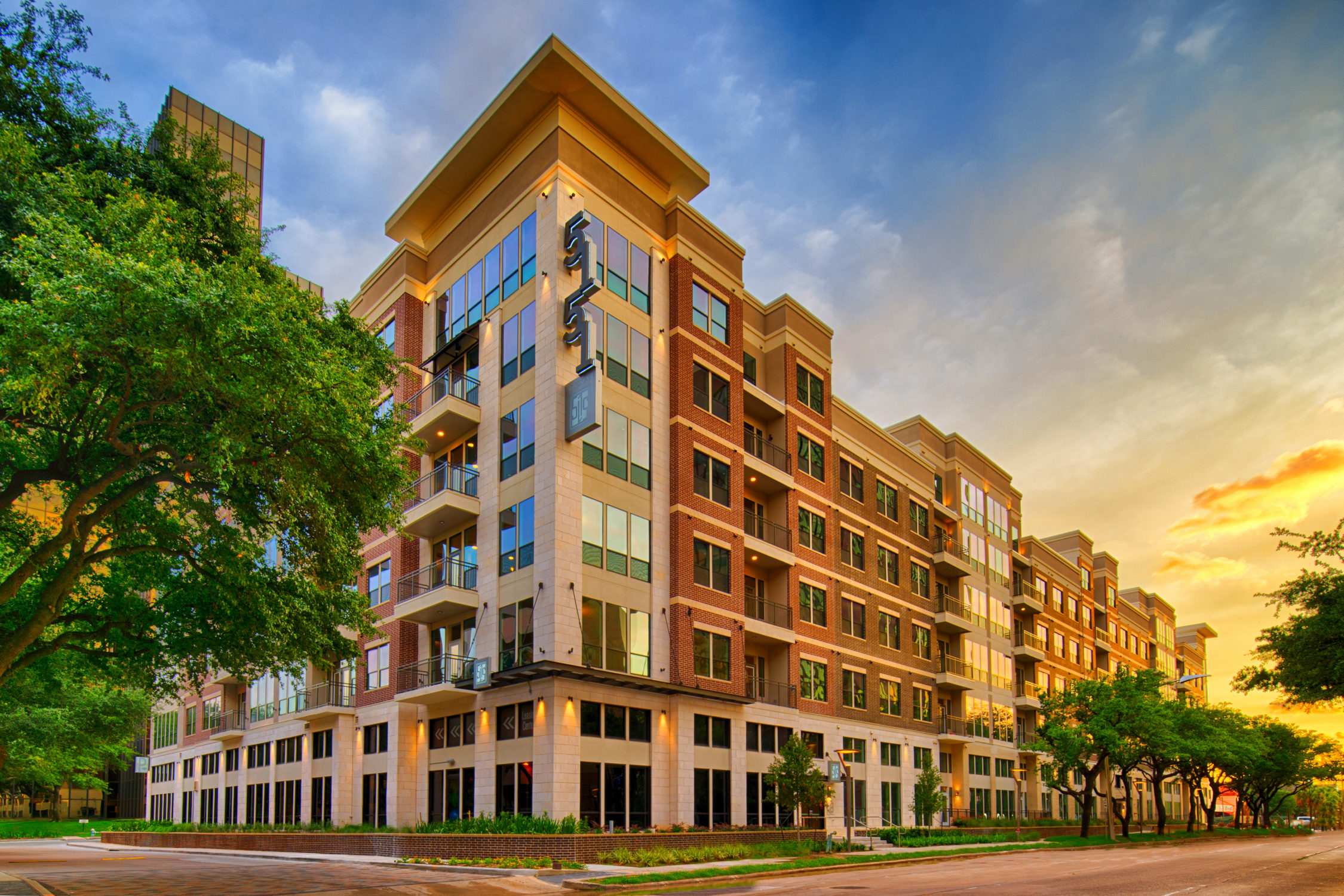 Alexan 5151-Houston TX - Exterior building is magnificent within the Houston Galleria area